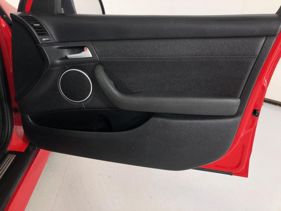 Photo '12' of Holden Commodore GTR