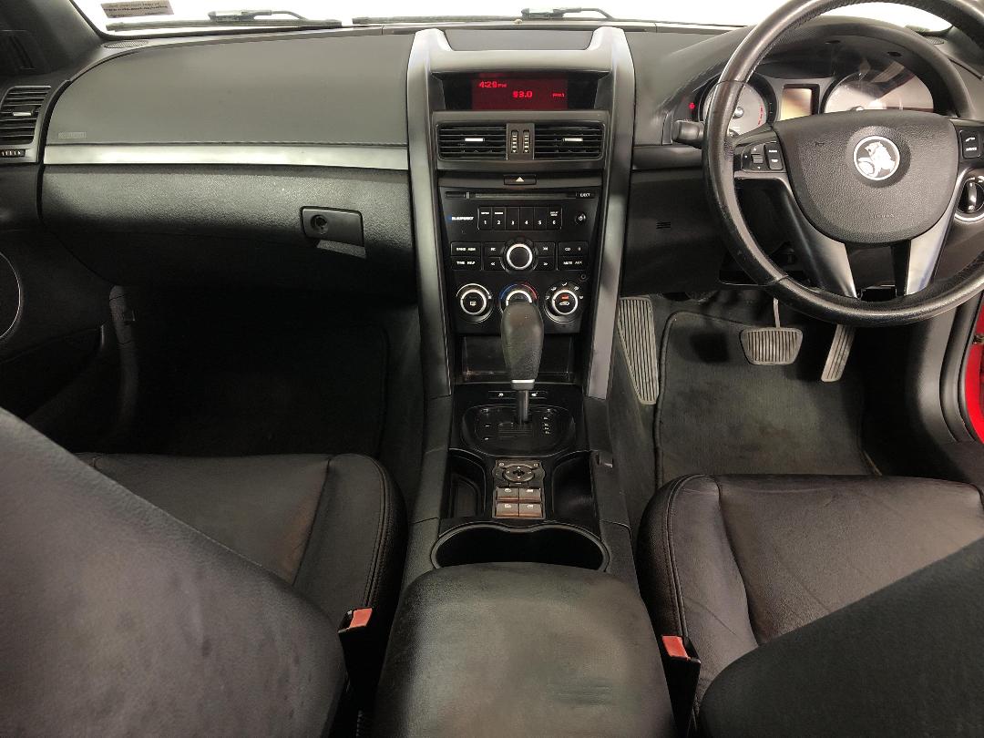 Photo '14' of Holden Commodore GTR