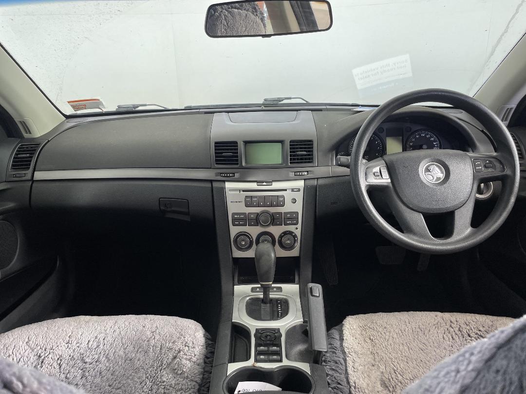 Photo '17' of Holden Commodore