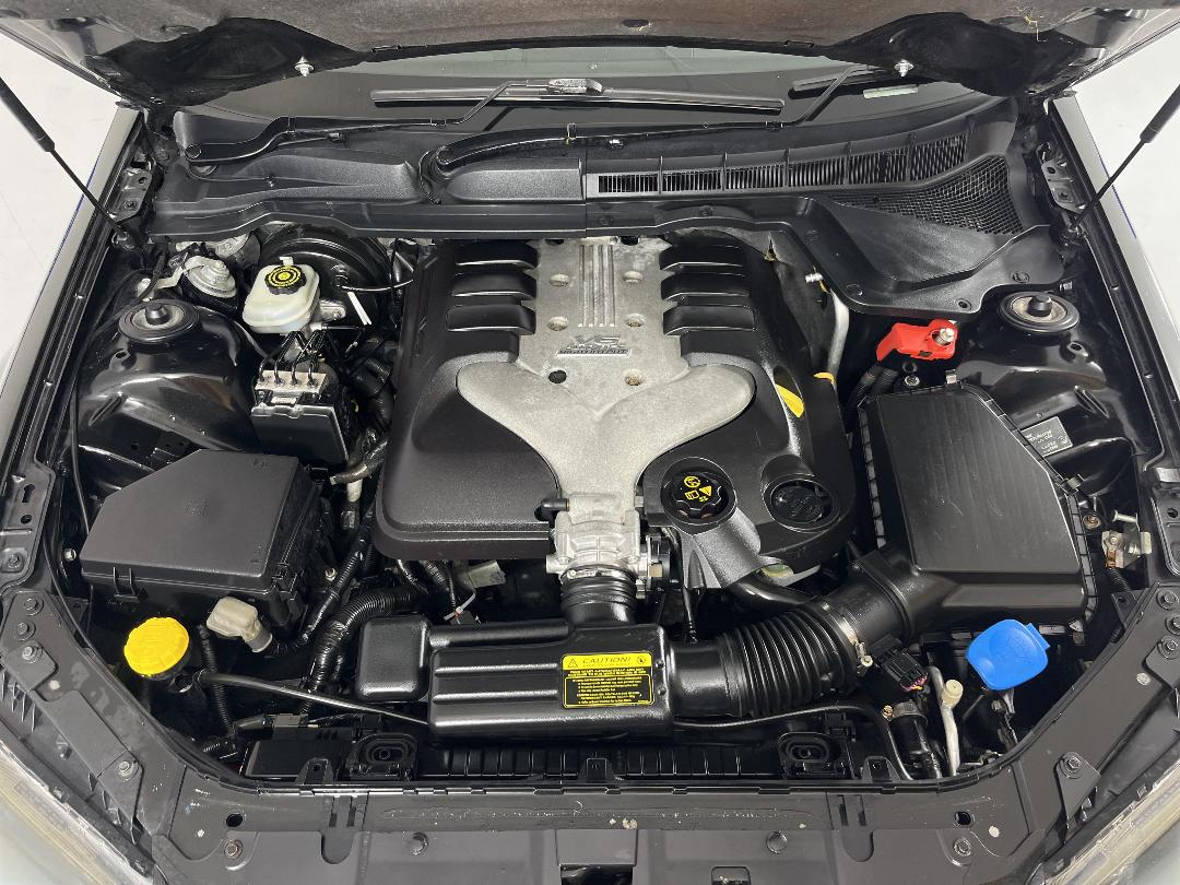 Photo '13' of Holden Commodore