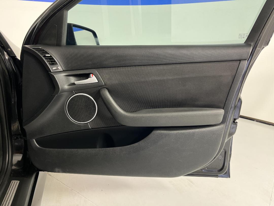 Photo '15' of Holden Commodore