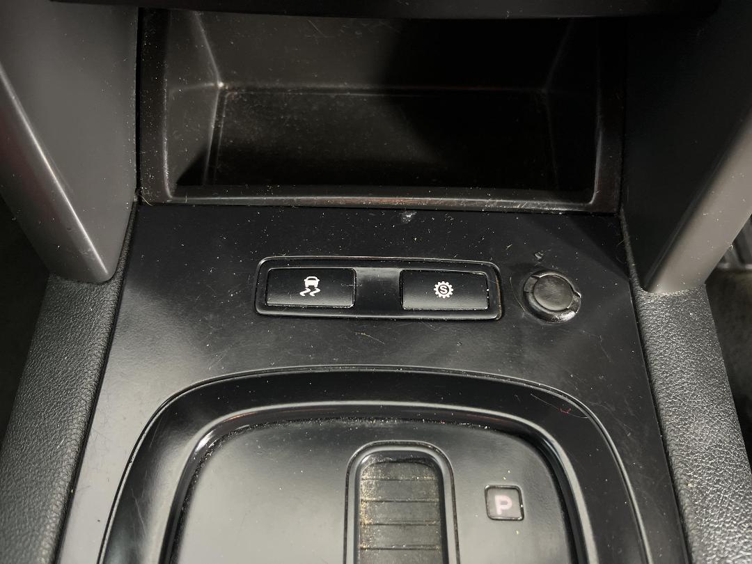 Photo '26' of Holden Commodore