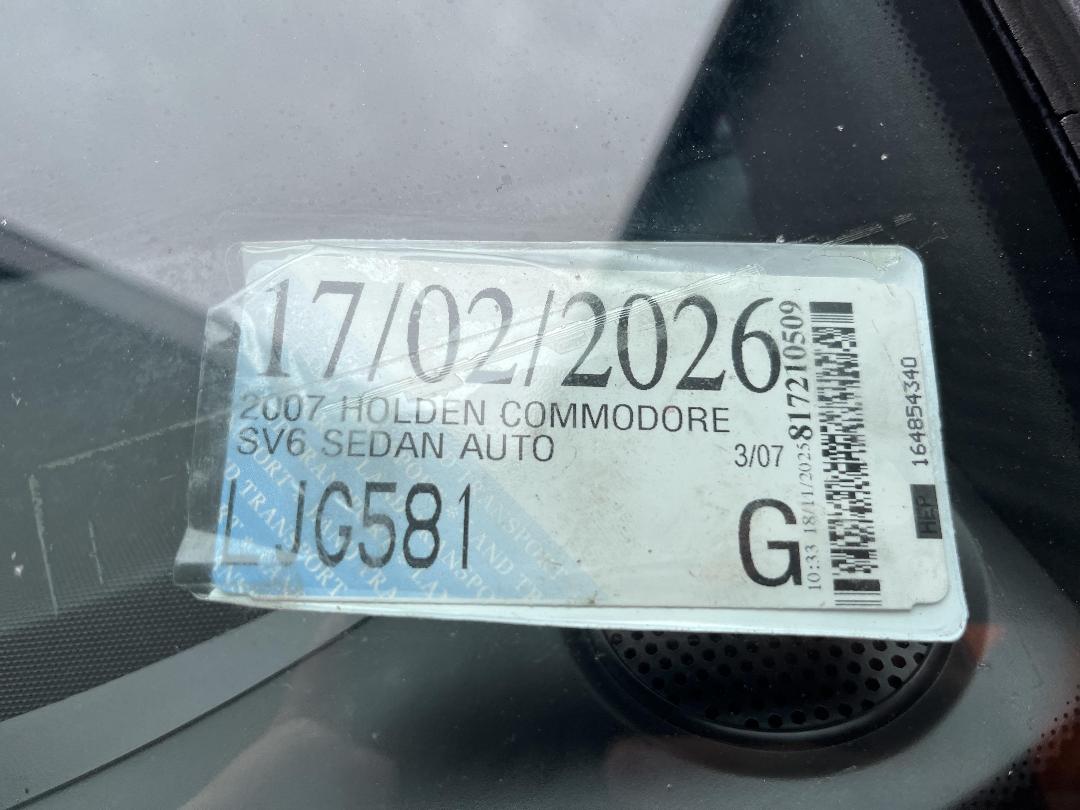 Photo '28' of Holden Commodore