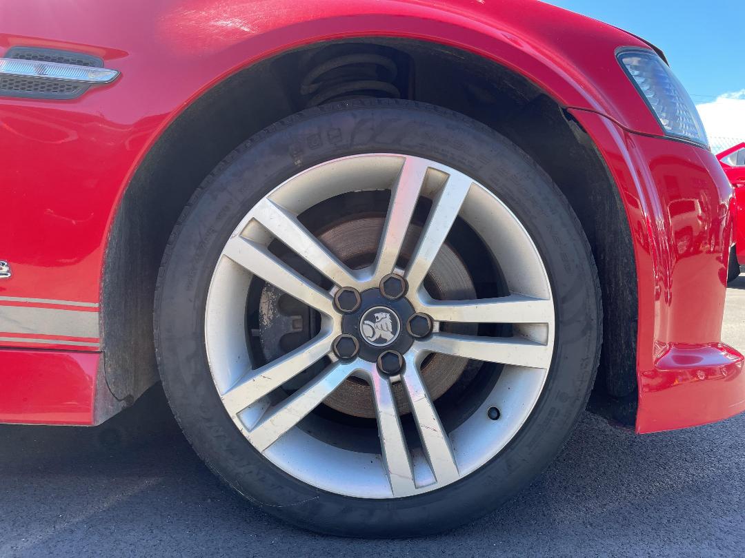 Photo '2' of Holden Commodore SS