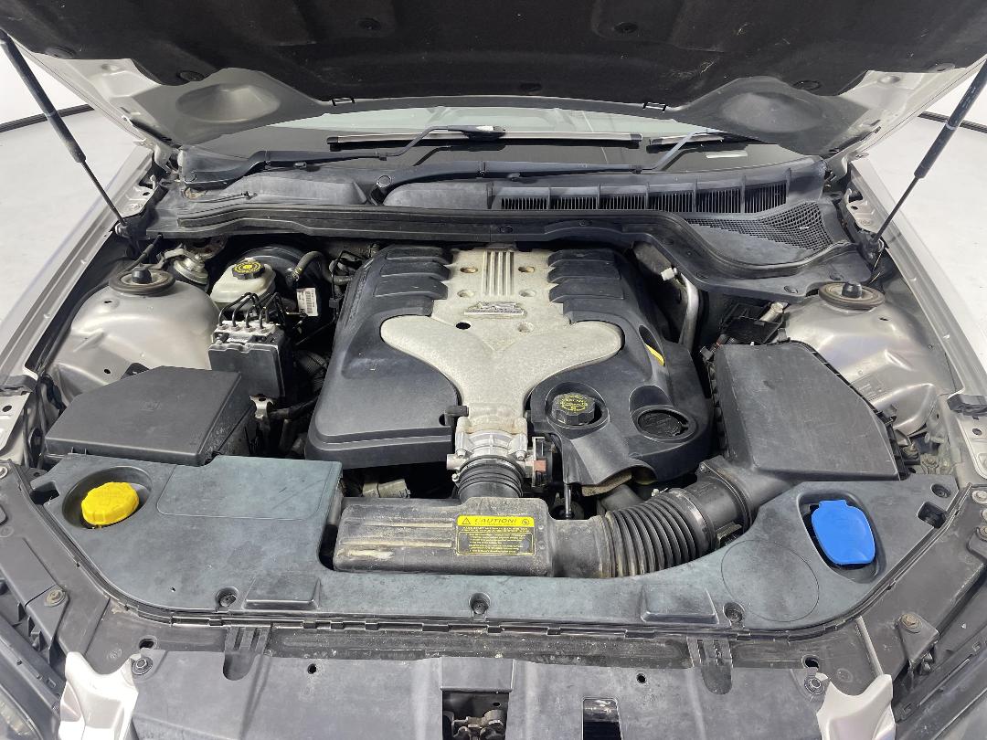 Photo '13' of Holden Commodore