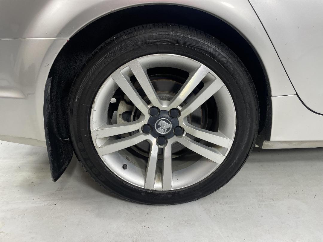 Photo '12' of Holden Commodore