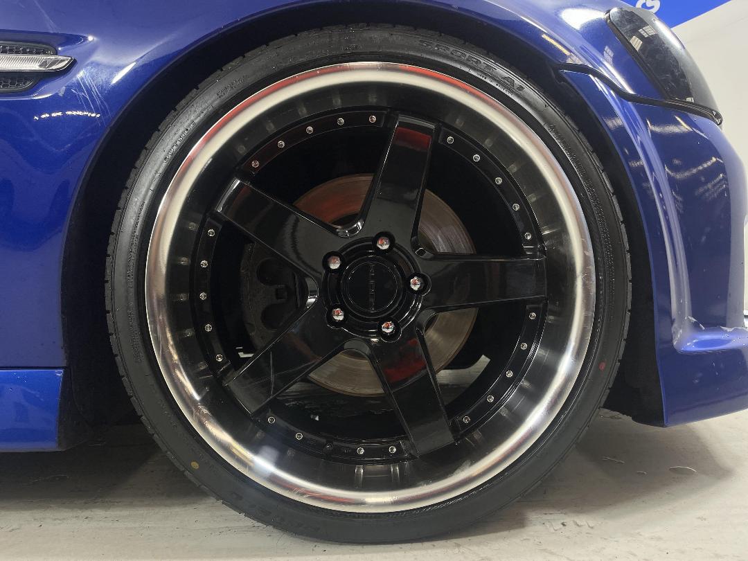 Photo '9' of Holden Commodore Photo '9' of Holden Commodore