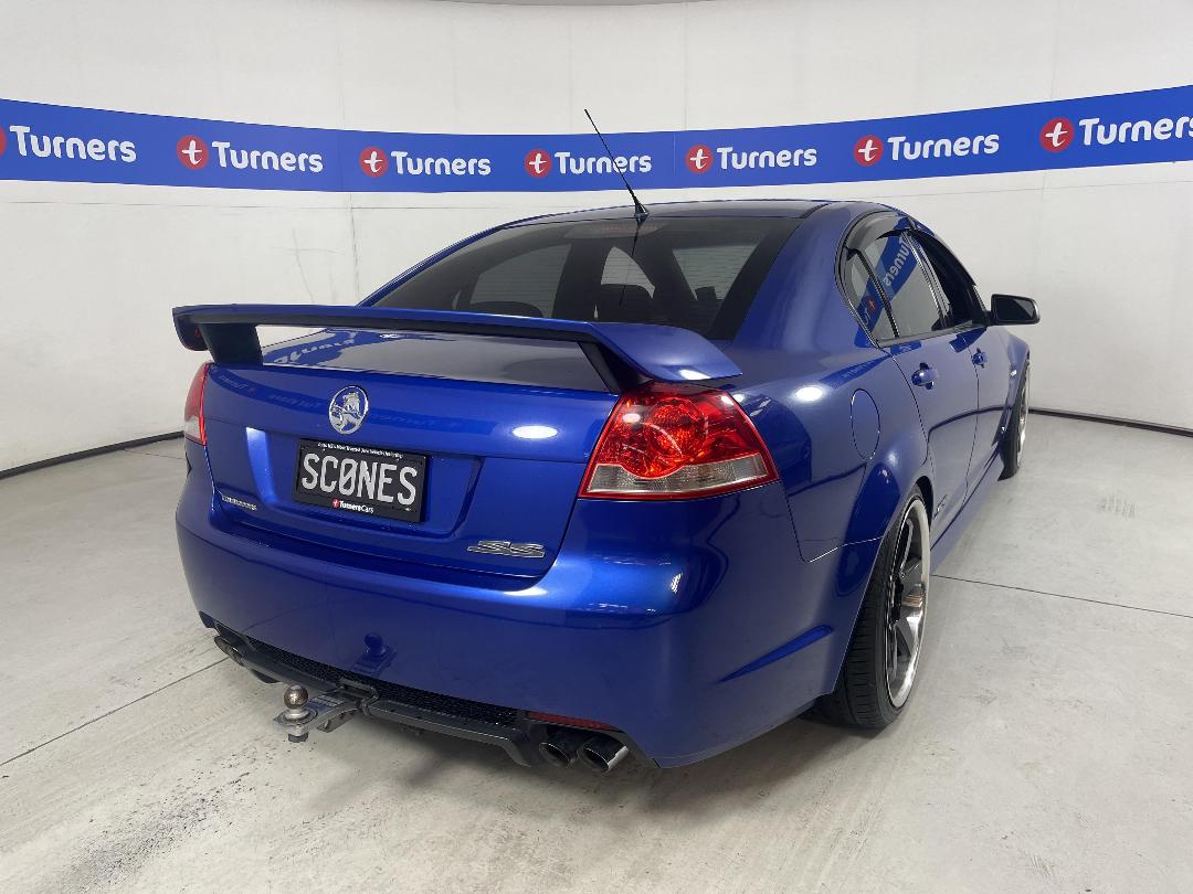 Photo '7' of Holden Commodore Photo '7' of Holden Commodore