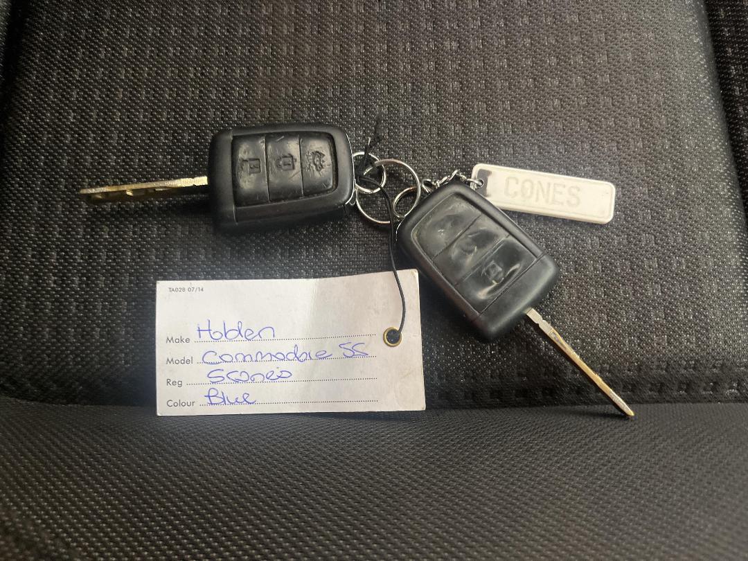 Photo '22' of Holden Commodore Photo '22' of Holden Commodore