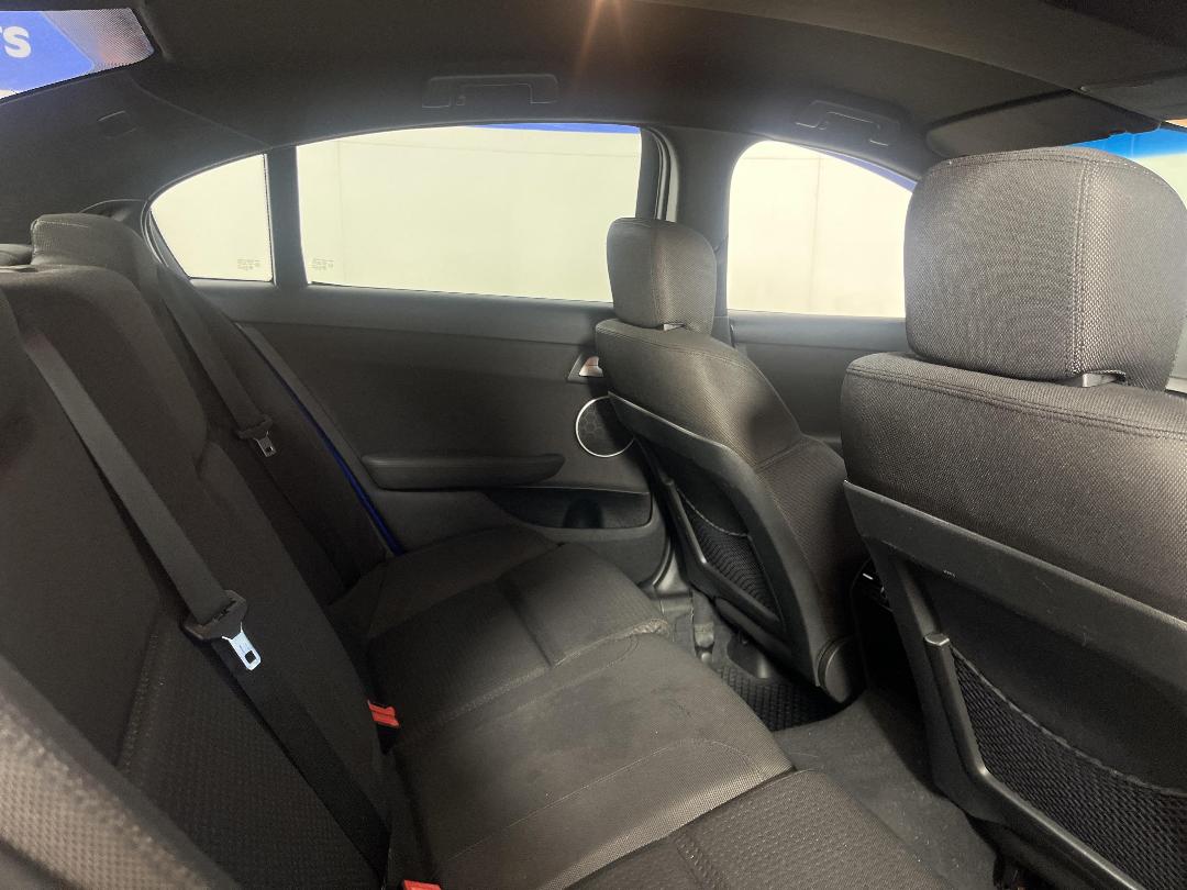 Photo '20' of Holden Commodore Photo '20' of Holden Commodore