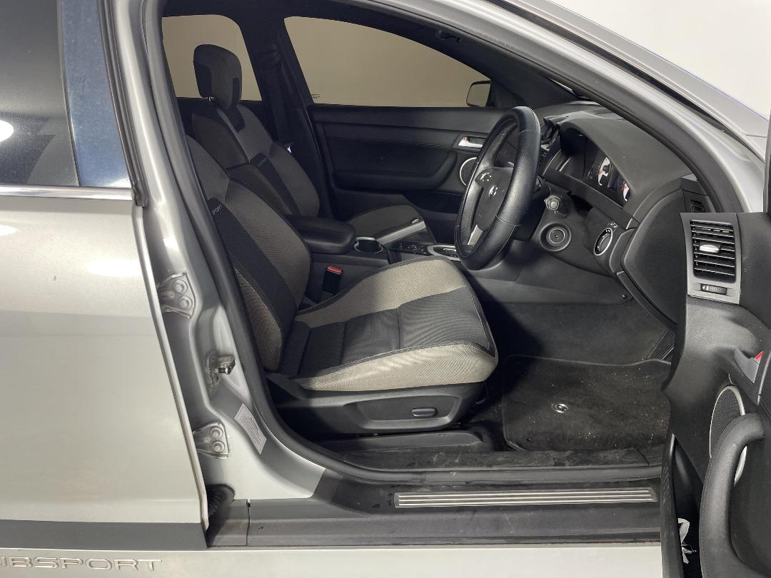 Photo '16' of Holden Commodore