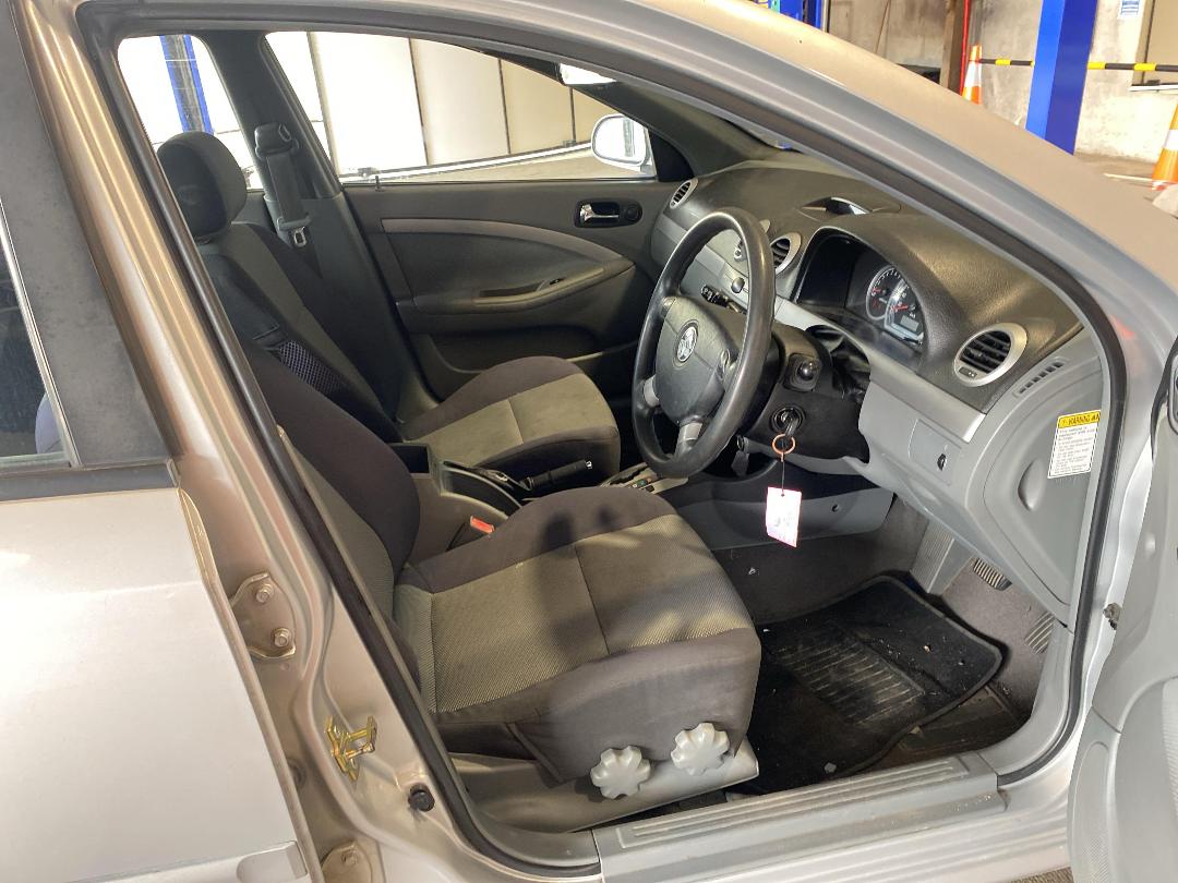 Photo '5' of Holden Viva Photo '5' of Holden Viva