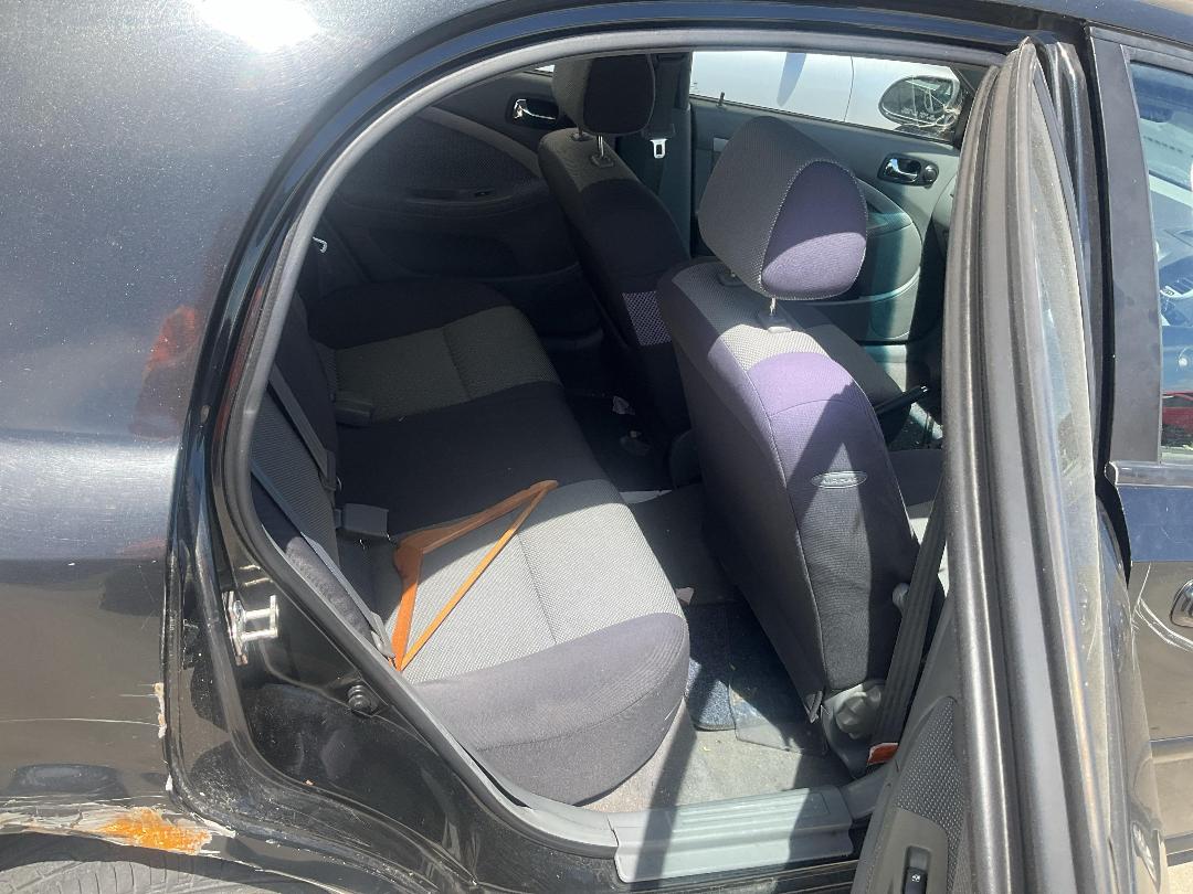 Photo '10' of Holden Viva Photo '10' of Holden Viva