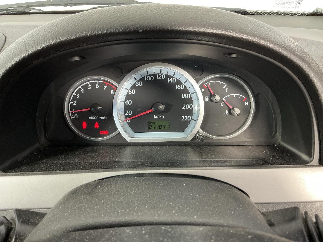 Photo '16' of Holden Viva