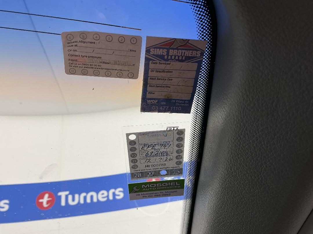 Photo '22' of Holden Viva