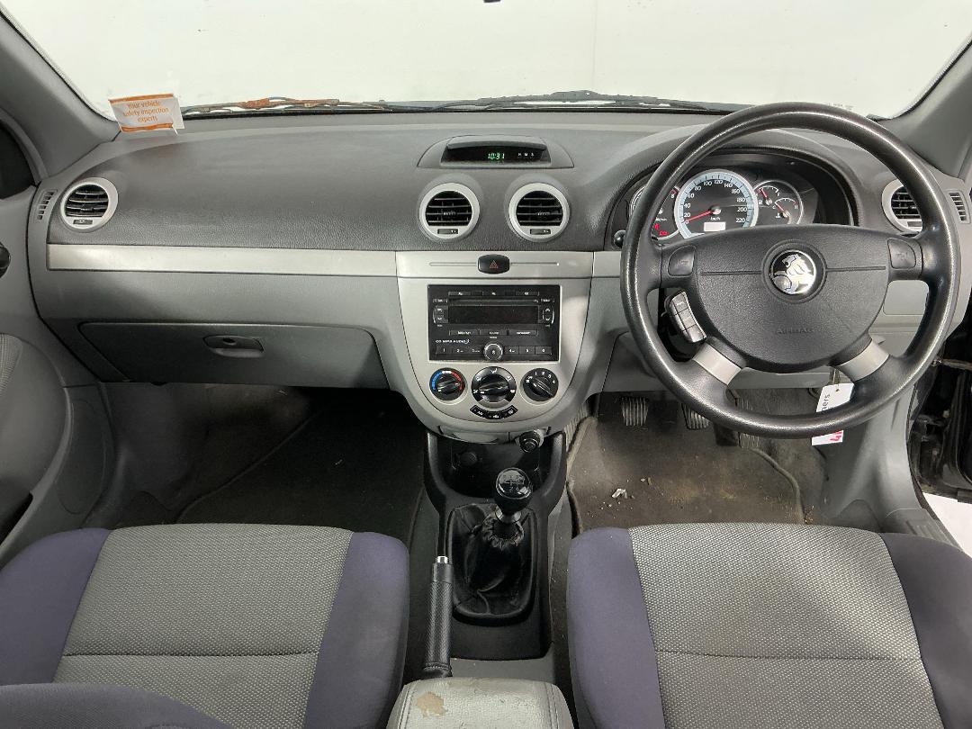 Photo '19' of Holden Viva