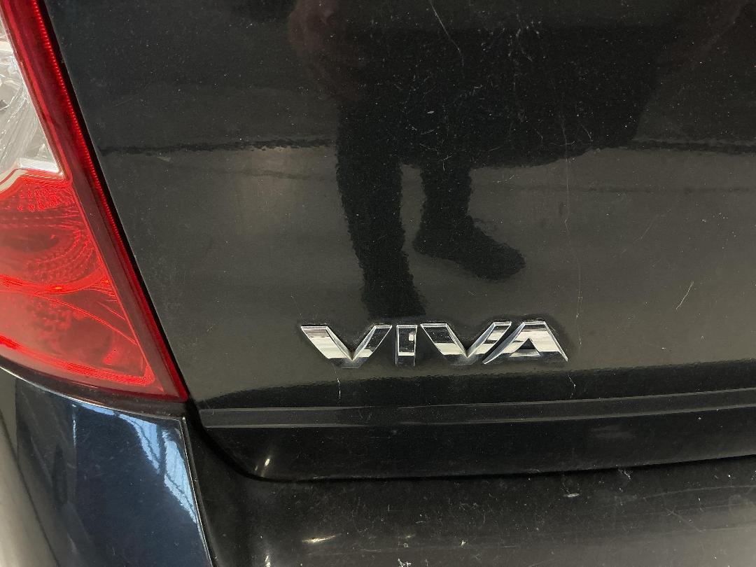 Photo '24' of Holden Viva