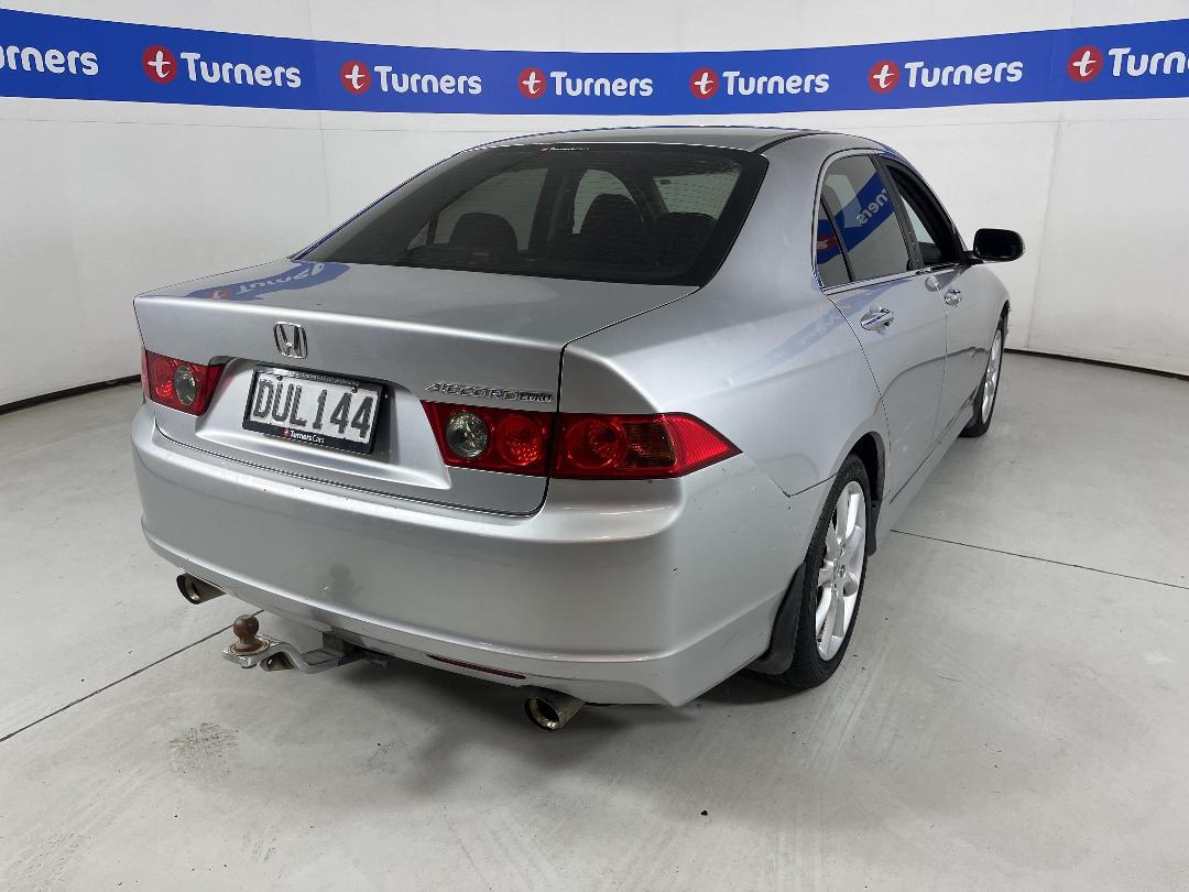 Photo '7' of Honda Accord