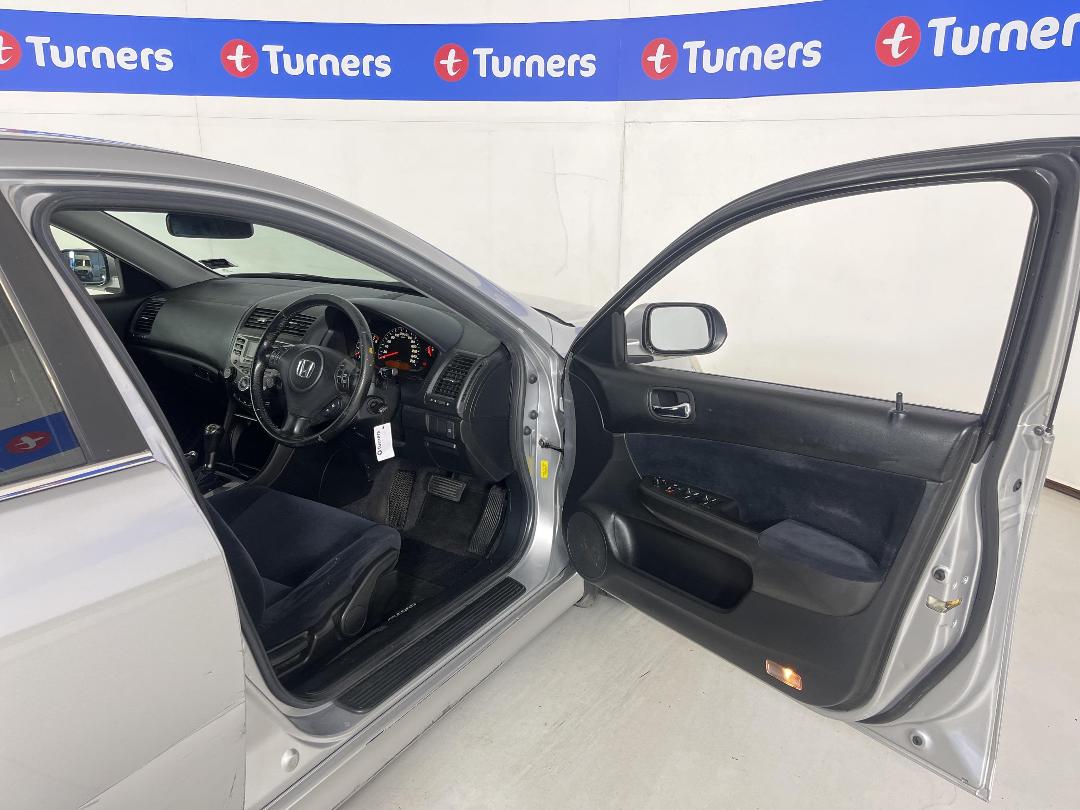 Photo '15' of Honda Accord