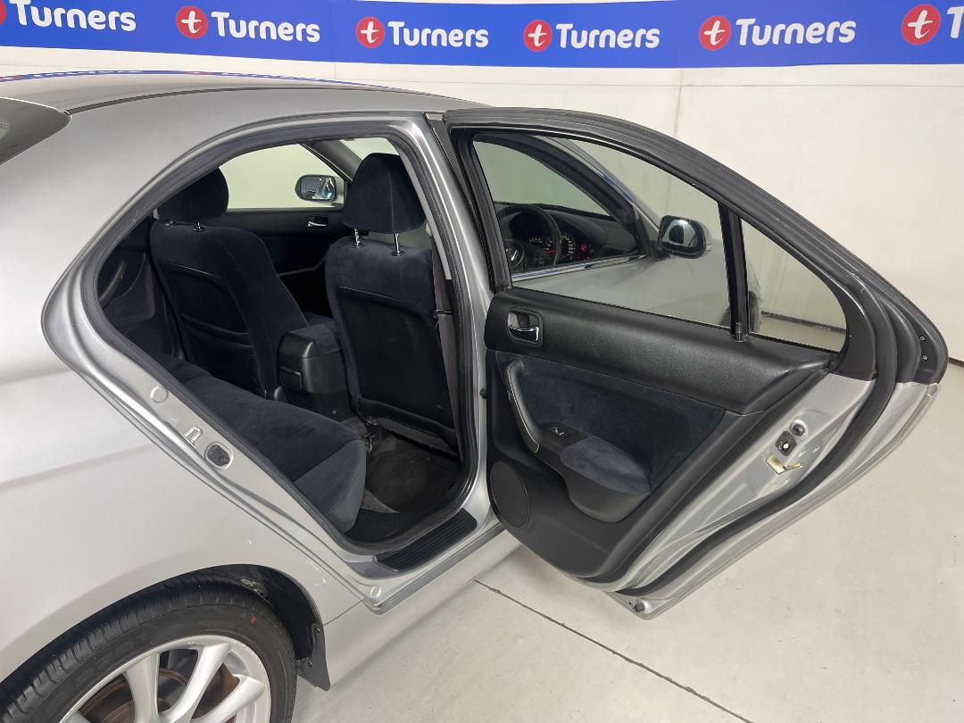 Photo '19' of Honda Accord