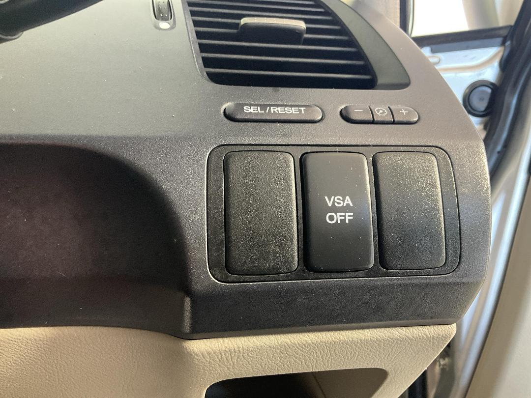 Photo '28' of Honda Civic