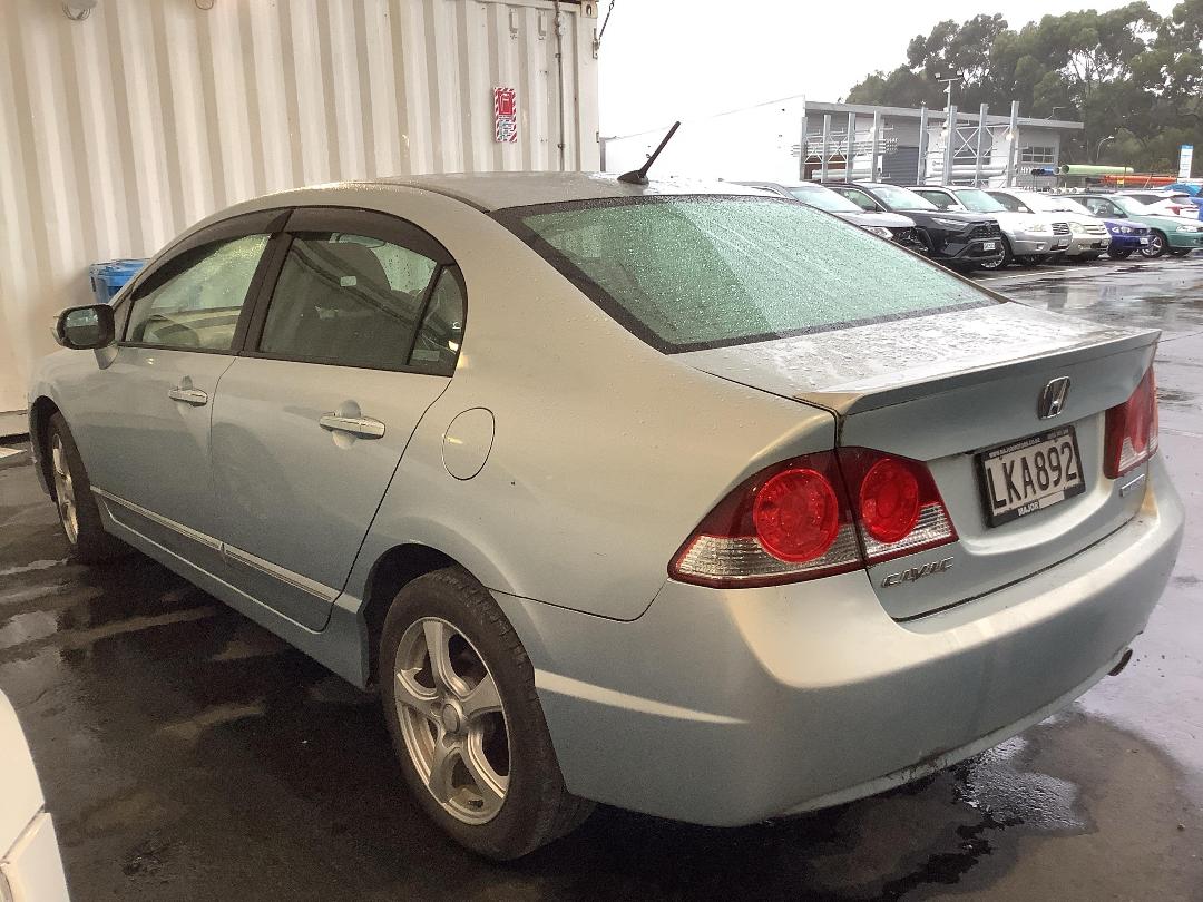 Photo '4' of Honda Civic Hybrid Photo '4' of Honda Civic Hybrid