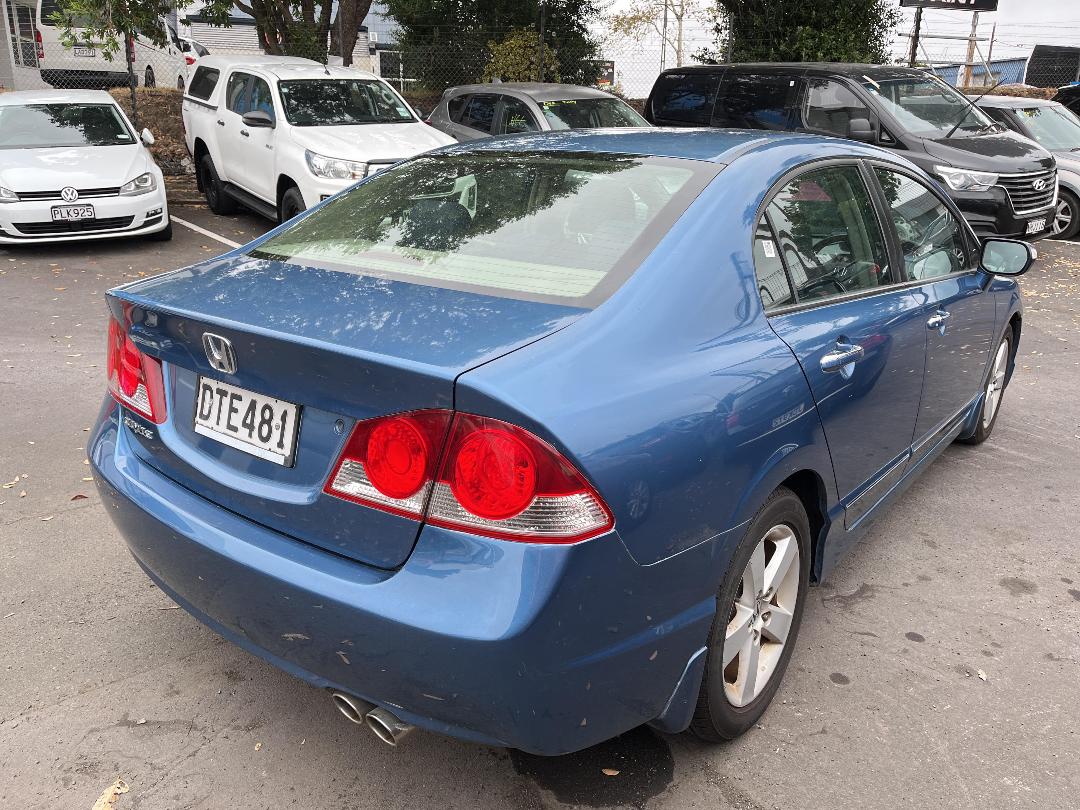 Photo '4' of Honda Civic S