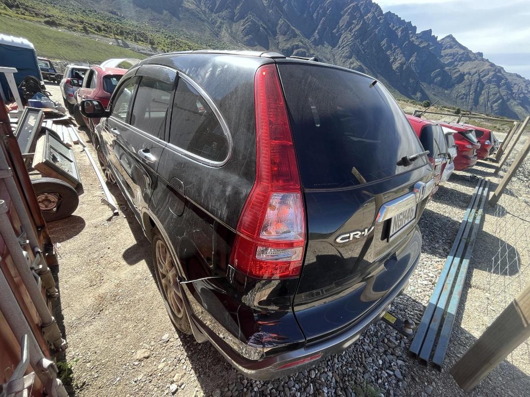 Photo '4' of Honda CRV Photo '4' of Honda CRV