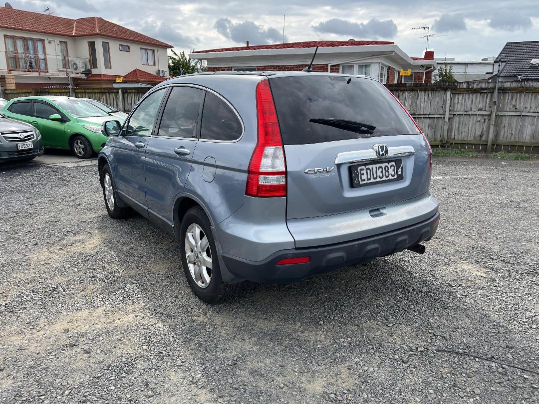 Photo '4' of Honda CRV Sport