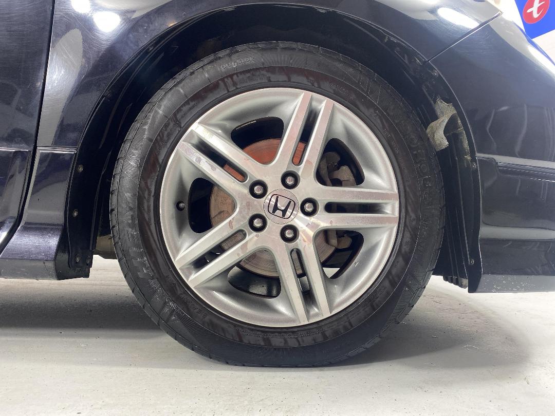 Photo '9' of Honda Elysion Photo '9' of Honda Elysion