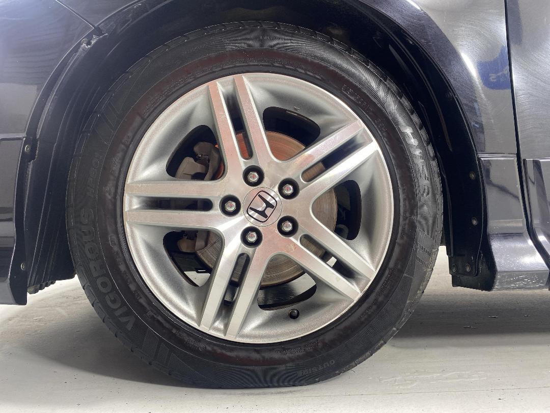 Photo '10' of Honda Elysion Photo '10' of Honda Elysion