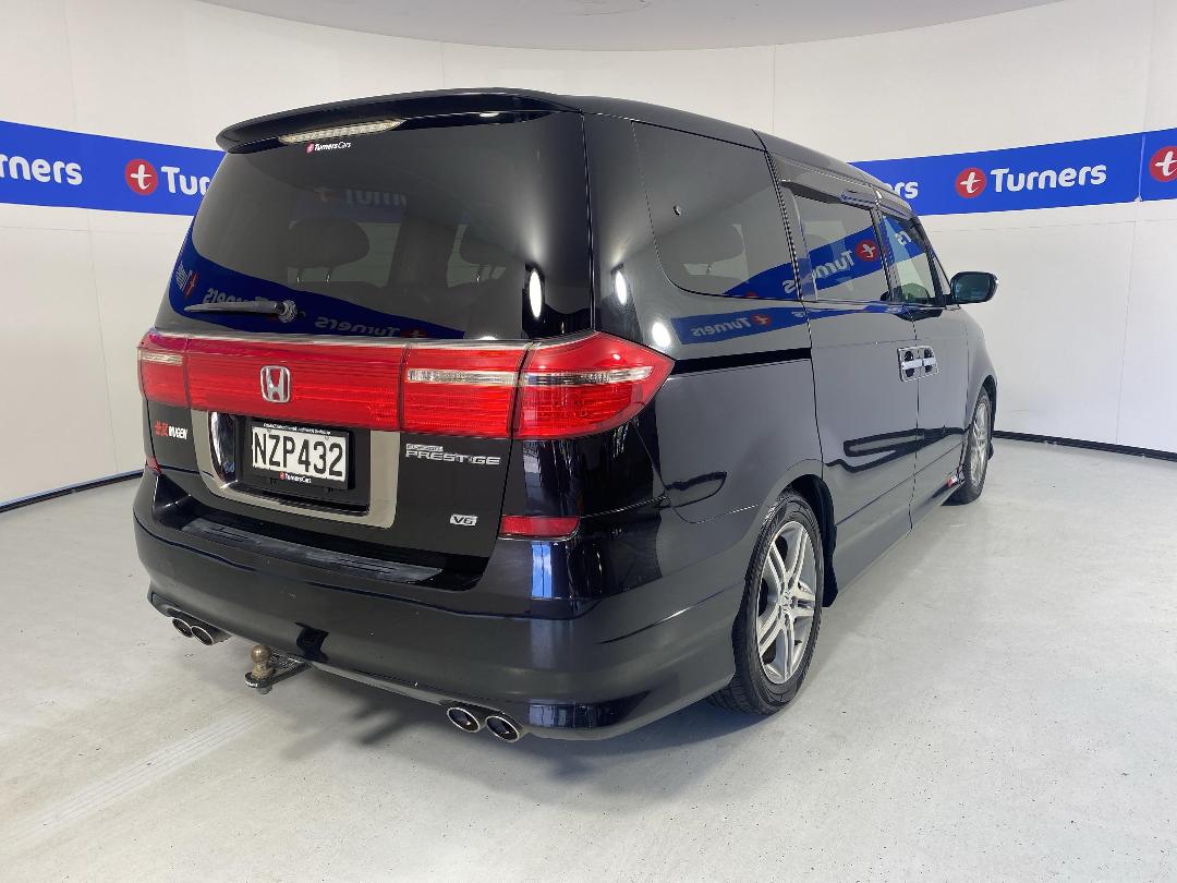 Photo '7' of Honda Elysion Photo '7' of Honda Elysion