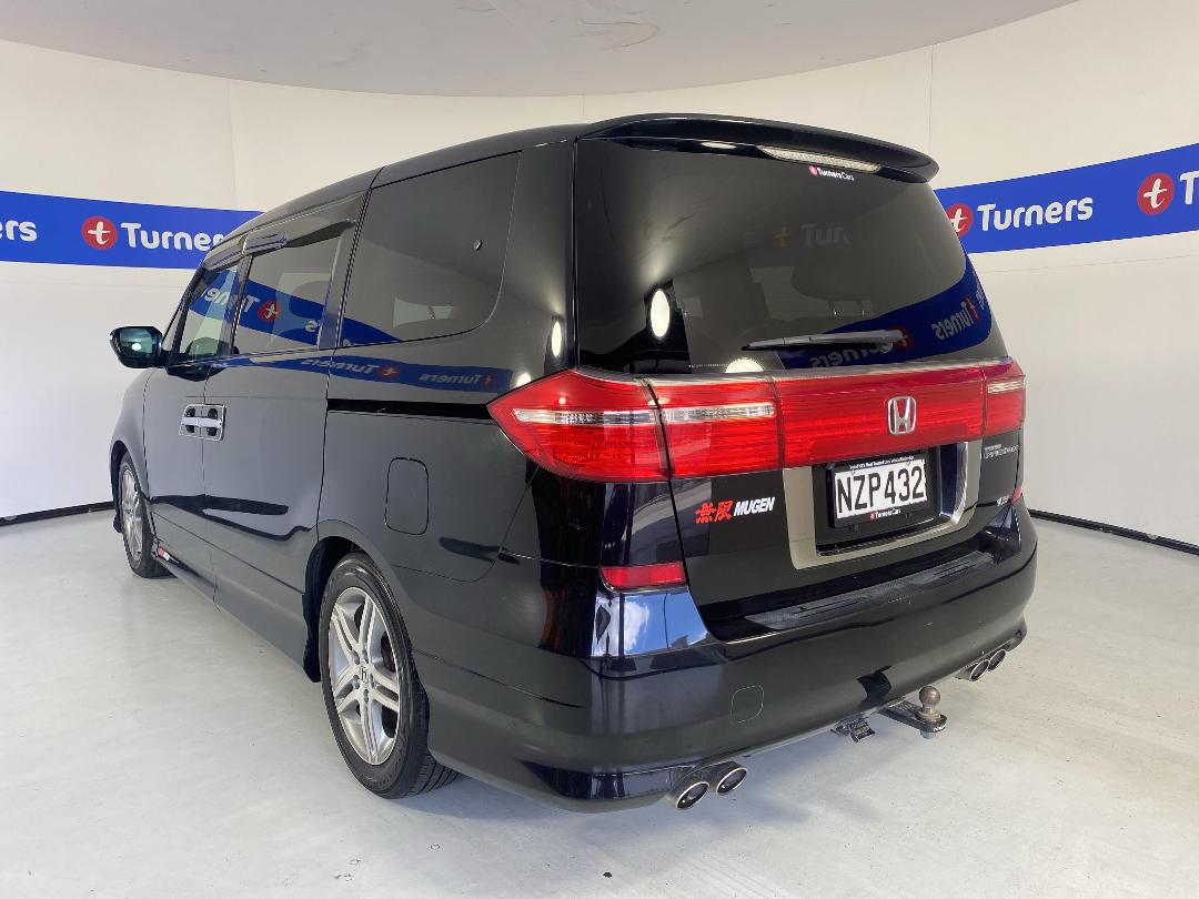 Photo '5' of Honda Elysion Photo '5' of Honda Elysion