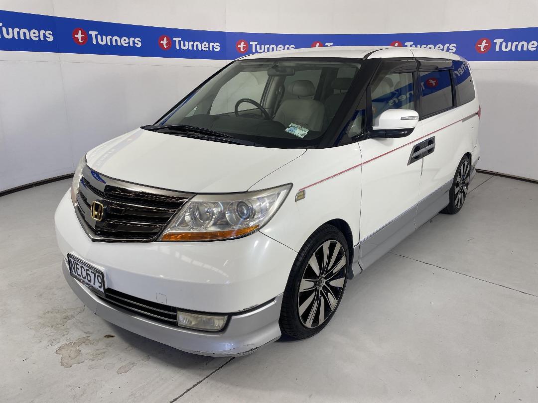 Photo '4' of Honda Elysion