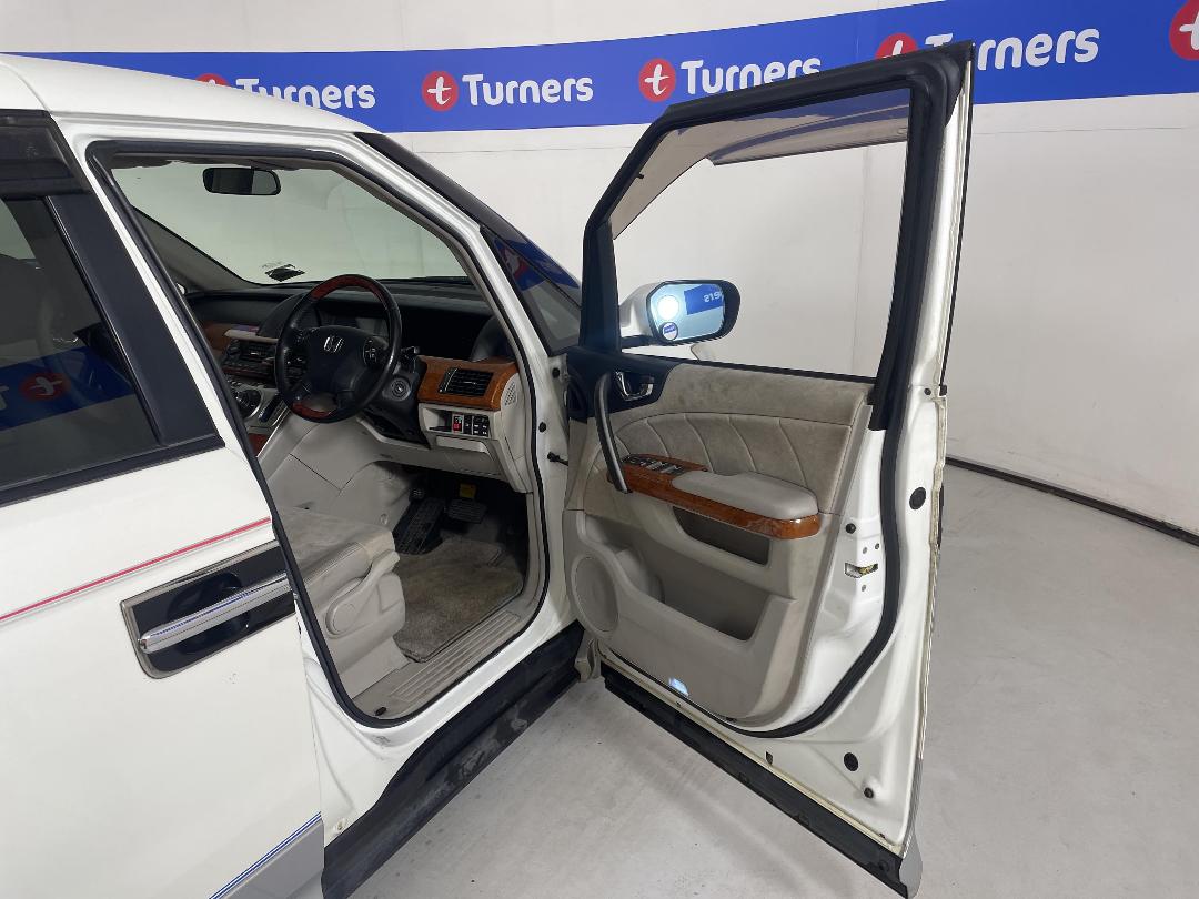 Photo '15' of Honda Elysion