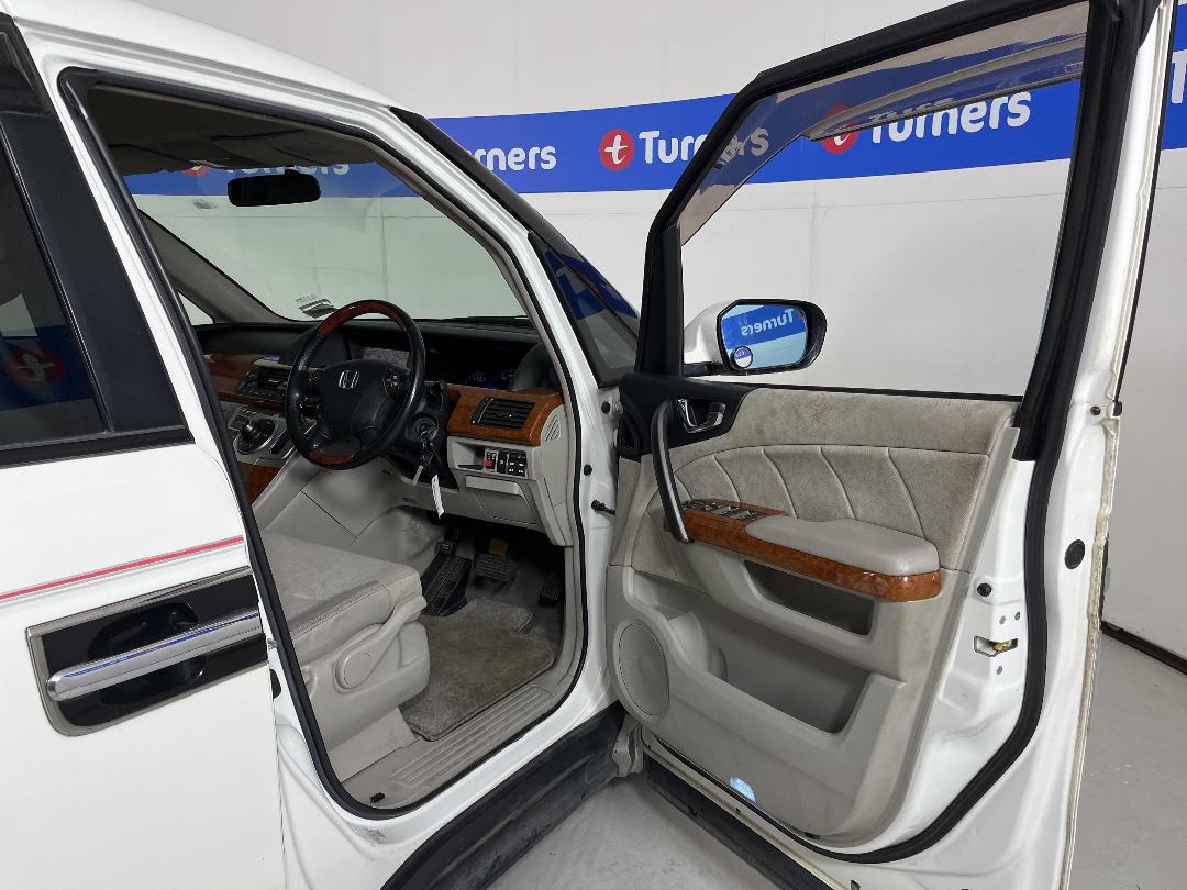 Photo '15' of Honda Elysion