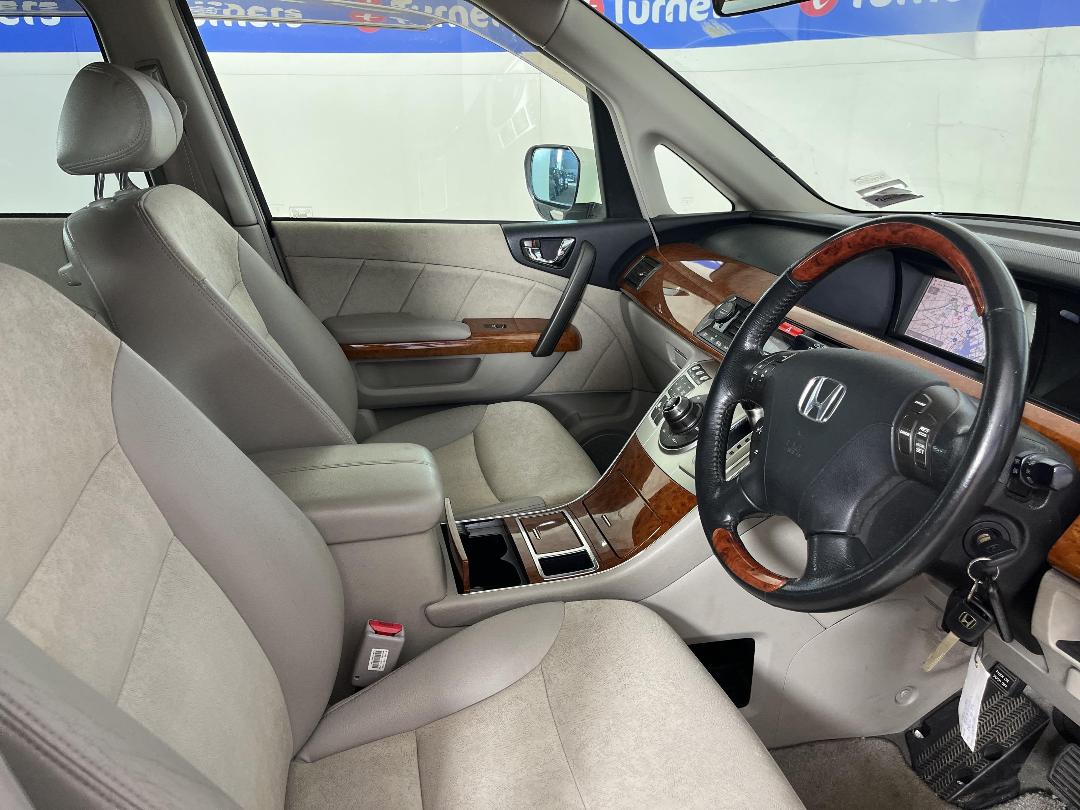 Photo '16' of Honda Elysion