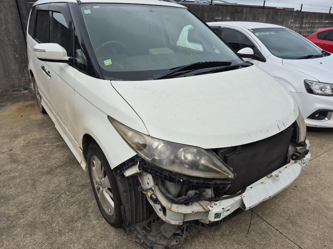 Photo '9' of Honda Elysion Photo '9' of Honda Elysion