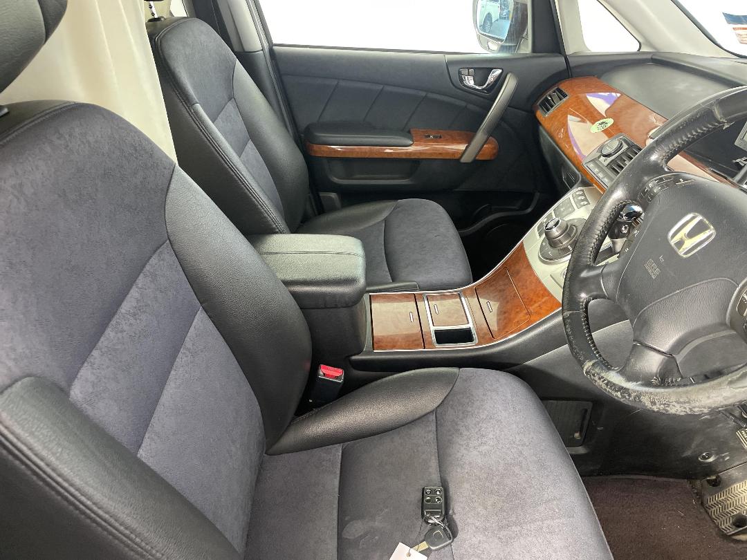 Photo '16' of Honda Elysion