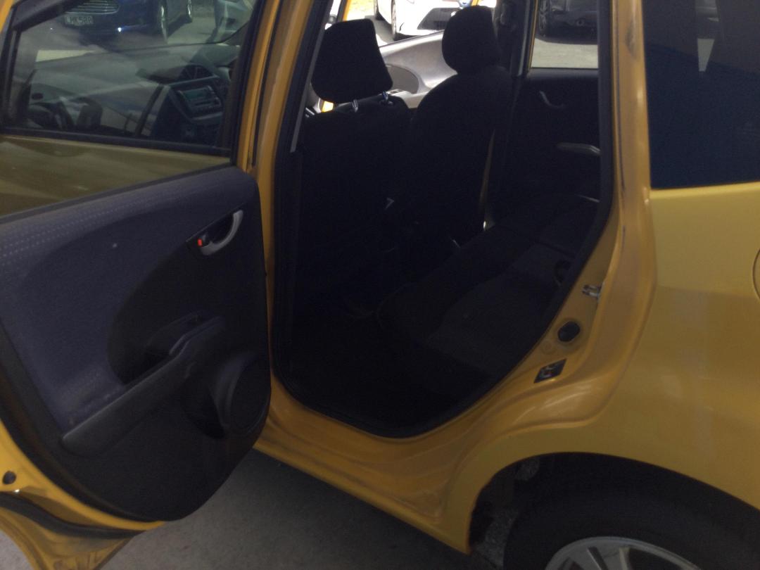 Photo '10' of Honda FIT