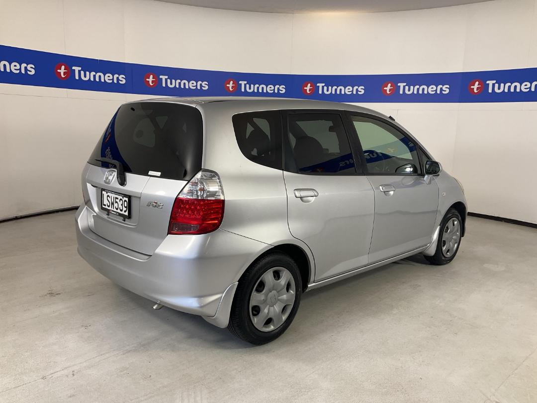 Photo '7' of Honda FIT