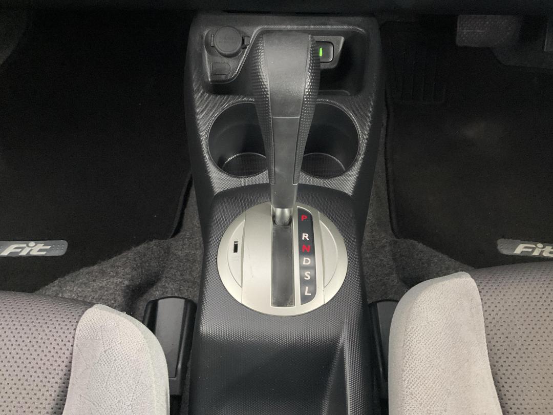 Photo '18' of Honda FIT