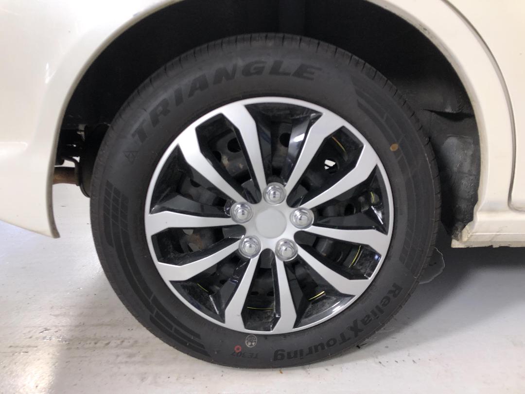 Photo '12' of Honda FIT Photo '12' of Honda FIT