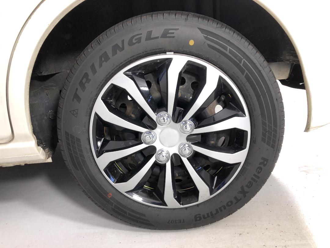 Photo '11' of Honda FIT Photo '11' of Honda FIT