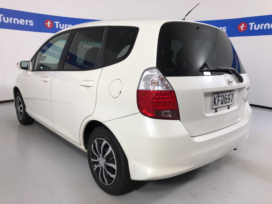 Photo '5' of Honda FIT Photo '5' of Honda FIT