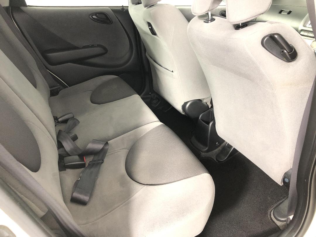 Photo '20' of Honda FIT Photo '20' of Honda FIT