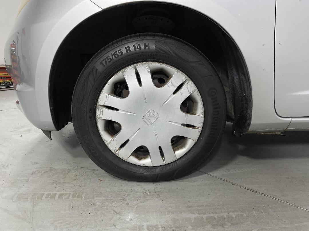 Photo '10' of Honda FIT