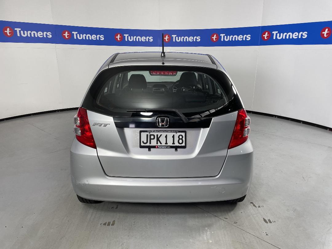 Photo '6' of Honda FIT