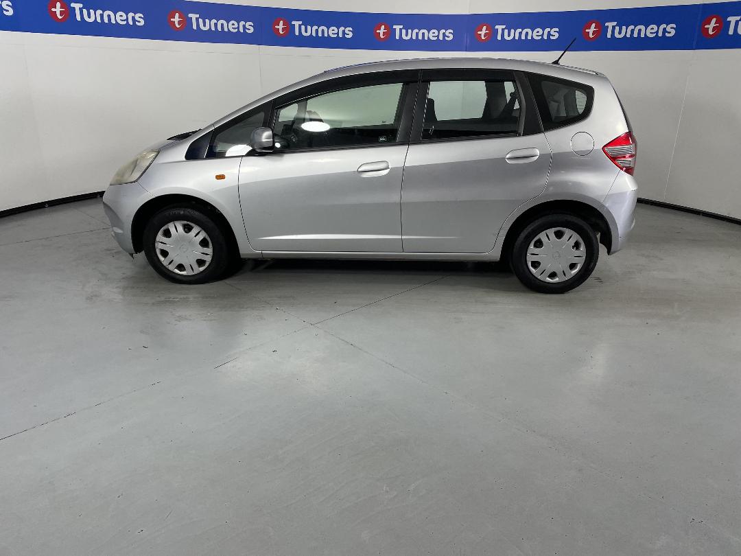 Photo '24' of Honda FIT