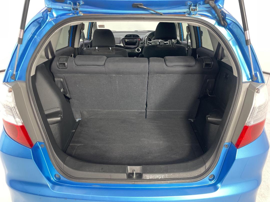 Photo '14' of Honda FIT Photo '14' of Honda FIT